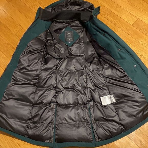 Canada Goose Kinley Parka Womens Size M - Picture 3 of 12